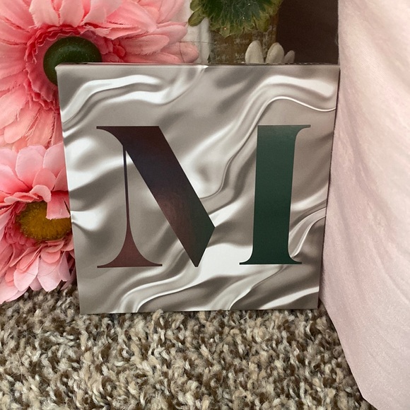 Morphe going platinum pallet - Picture 1 of 4